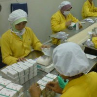 Indofarma Gandeng Alfamart Pasarkan Obat Baru