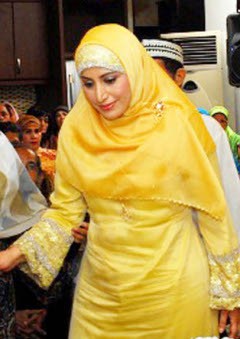 dr Diana Ingin Jadi Istri Lebih dari Biasa untuk Hidayat