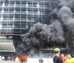 Jakarta di kebakaran 2017 hotel Kebakaran Permukiman
