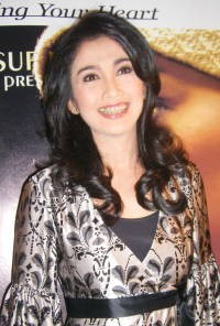 Desy Ratnasari Ngaku Cocok Jadi Ibu-ibu