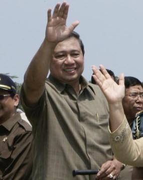 SBY Ingatkan Pengrajin: Jangan Sibuk Urus Ekspor Saja