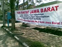 Spanduk Penolakan Hade Kembali Muncul