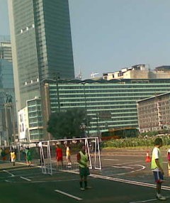 Mobil Wapres JK Terobos Car Free Day Dikritik