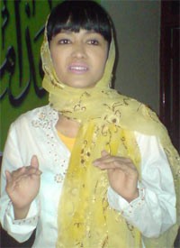 Julia Perez Negosiasi Kondom dengan Ibu Menteri