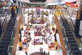 Pemerintah akan Paksa Mal Kurangi Jam Operasional