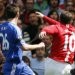 Pesta Juara MU, Senin atau Minggu?