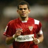 Alves Bersiap Gabung Barca