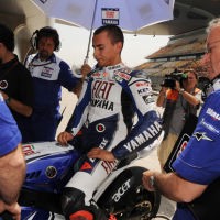 Lampu Hijau untuk Lorenzo