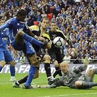 Kanu Antar Portsmouth Jadi Juara