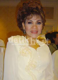 Dorce Dicalonkan Sophan Sophiaan Jadi Presiden