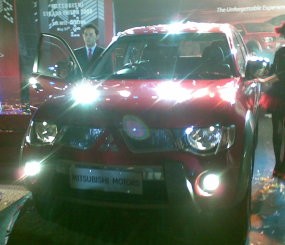 Strada Triton Exceed Kabin Ganda Dibandrol Rp 261 Juta