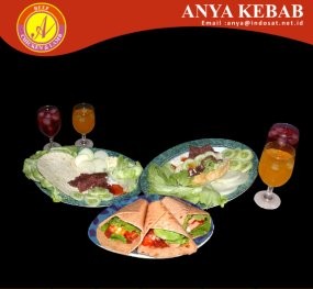 Gurihnya Bisnis Anya Kebab 