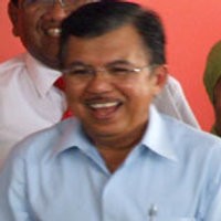 Wapres Keluar Masuk Kampung Pantau Pencairan BLT
