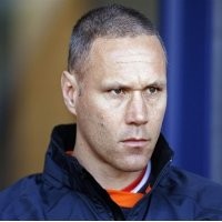 Van Basten Jagokan Azzurri