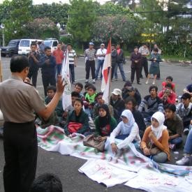 Prihatin Kasus Unas, Mahasiswa Bandung Datangi Polwiltabes