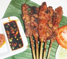 Menyantap Aneka Sate di Tesate