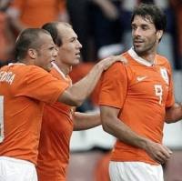 Belanda Ditahan Denmark 1-1