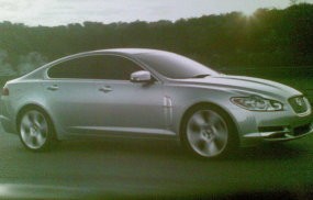 Pasar Mobil Tertekan Inflasi