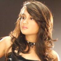 Cinta Laura Disomasi karena Selingkuh