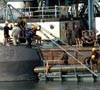 Kapal Selam KRI Cakra-401 Siapkan Torpedo SUT