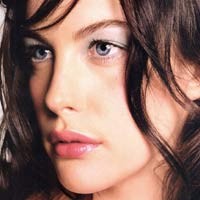 Gaya Chic Liv Tyler