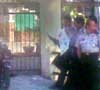 Masjid Ahmadiyah Dijaga Polisi