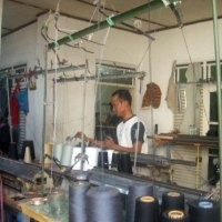 Pengusaha Rajut Binong Jati Tuntut Pemerintah Buka Akses Baru