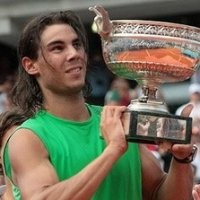 Nadal Perkokoh Tahta di Clay Court