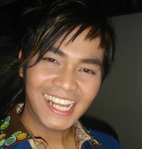 Indra Bekti Nyanyi untuk Piala Eropa