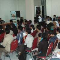Roadshow Linux Diserbu di Malang