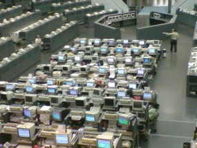 IHSG Digantungi Sentimen Negatif