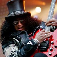 Slash-Sebastian Bach Garap Proyek Rahasia