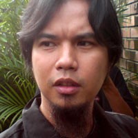 Ahmad Dhani Santai Munajat Cinta Dicap Jiplakan