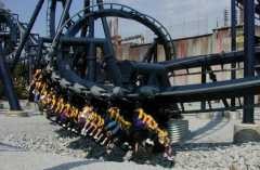 Remaja Tewas Terpenggal Roller Coaster di Taman Hiburan
