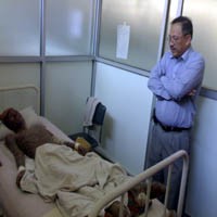 PDS Sambangi Penderita Steven Syndrome