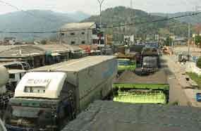 Arus Balik Liburan, Pelabuhan Merak Macet Total