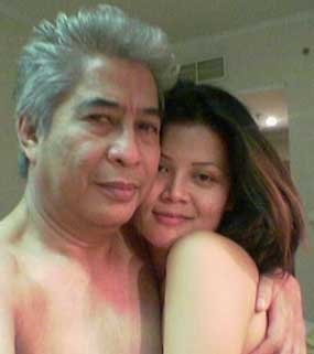 BK Menguji Keaslian Foto Syur Max Moein