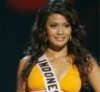 Puteri Indonesia Berbikini Kuning 