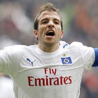Madrid Tawarkan Rp 288 M untuk Van der Vaart