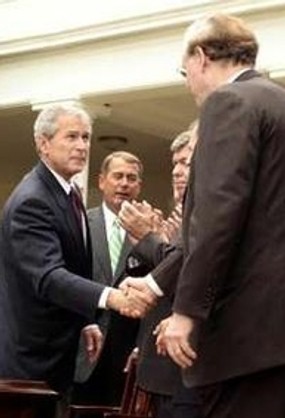 Bush Teken UU yang Beri Izin CIA Sadap Telepon Luar Negeri