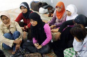 TKI Terpaksa Meminta Makanan