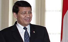 Menlu Hassan 60, Detikcom 10 