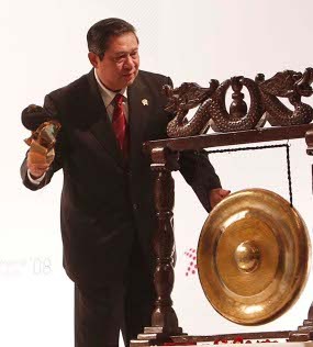 SBY: Kurangi Kemiskinan dan Pengangguran? Bantu Koperasi
