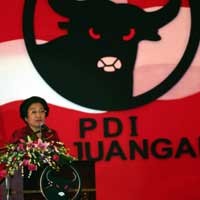Tak Ingin Sutjipto Kalah, Megawati Turun Gunung