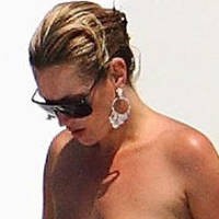 Kate Moss Pamer Dada di Italia