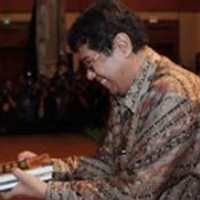 Aulia Tantowi Pohan dan Ransel