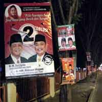 Kampanye SR di Pasar Baru Lamongan Dibubarkan Panwas