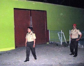 Dua Mobil Berkaca Gelap Masuki Rutan Medaeng