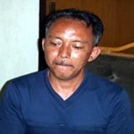 Sugeng Dimakamkan dengan Nisan Tanpa Nama