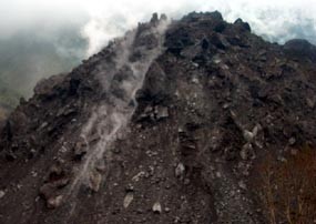 Gunung Kelud Kembali Dibuka Bagi Wisatawan